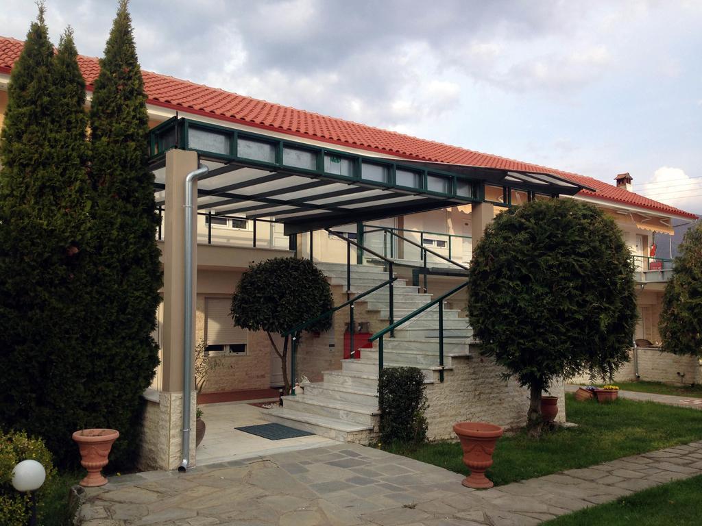 Hotel Galaxy Krepeni Екстер'єр фото