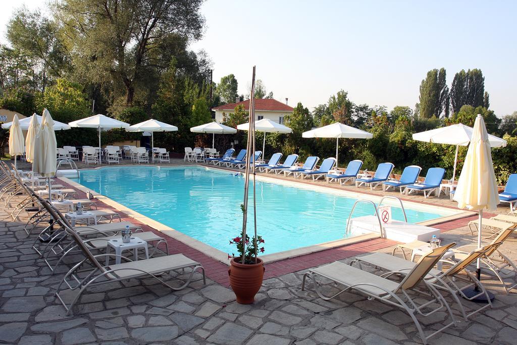 Hotel Galaxy Krepeni Екстер'єр фото