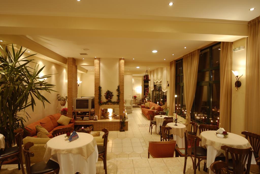 Hotel Galaxy Krepeni Екстер'єр фото