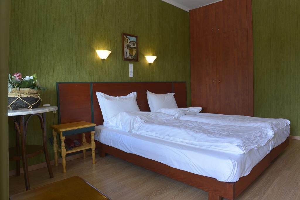 Hotel Galaxy Krepeni Екстер'єр фото