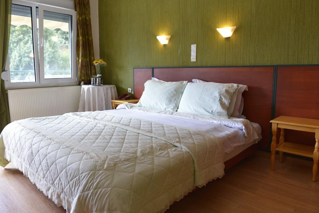 Hotel Galaxy Krepeni Екстер'єр фото