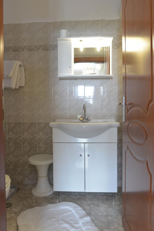 Hotel Galaxy Krepeni Екстер'єр фото