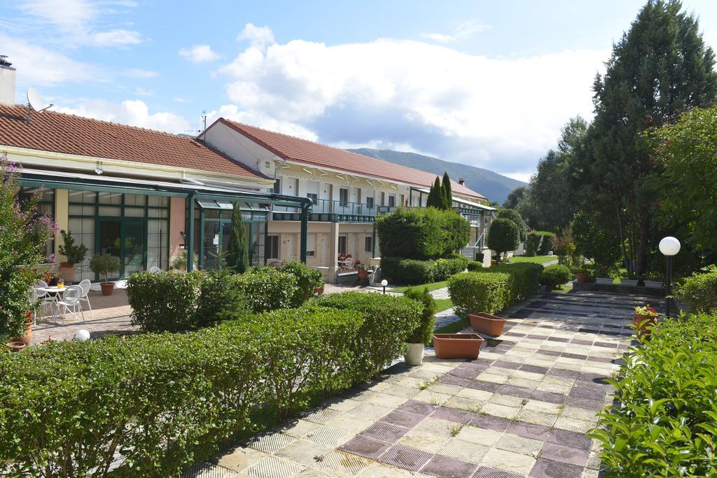 Hotel Galaxy Krepeni Екстер'єр фото