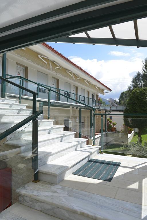 Hotel Galaxy Krepeni Екстер'єр фото