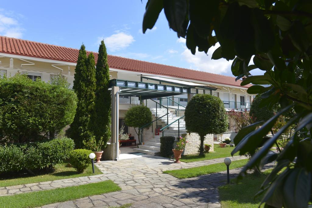 Hotel Galaxy Krepeni Екстер'єр фото